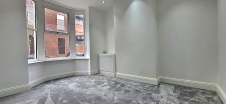 3 Bedroom End-Terrace House to Rent in Ashton - Photo 2