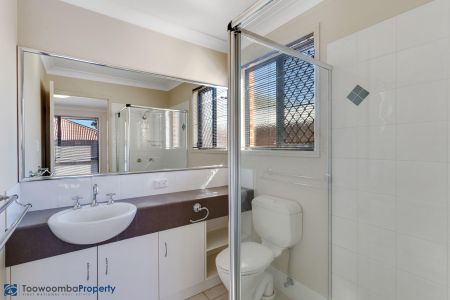 2/73 Kearney Street, 4350, Kearneys Spring Qld - Photo 5