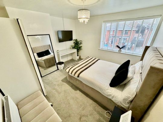 3 Bedroom Town House - Photo 1