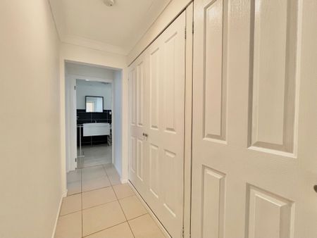 Experience Indoor Comfort and Outdoor Bliss! - Photo 2