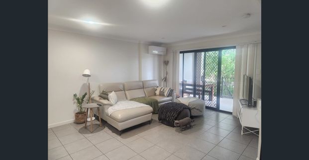 Ground Floor Unit - Photo 1