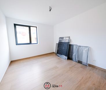 RUIM GELIJKVLOERS APPARTEMENT MET TUIN - Foto 1