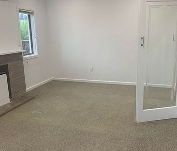 Charming 4BR Family Home in Papatoetoe - Photo 1