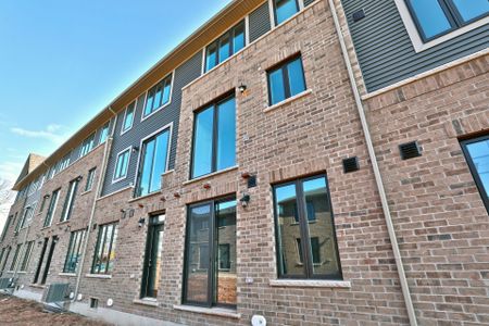 For Lease - 288 Glover Road Unit# 62, Hamilton, Ontario - Photo 5