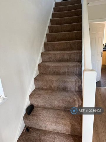 2 bedroom semi-detached house to rent - Photo 3