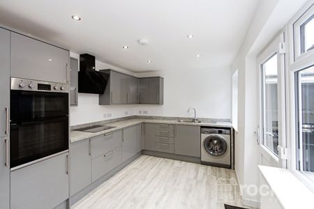 Howard Place, Stoke On Trent, Staffordshire, ST1 - Photo 4