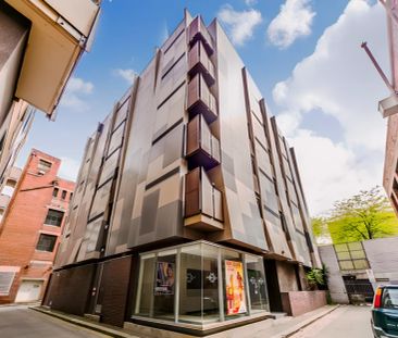 24 Barkly Place, Melbourne - Photo 2