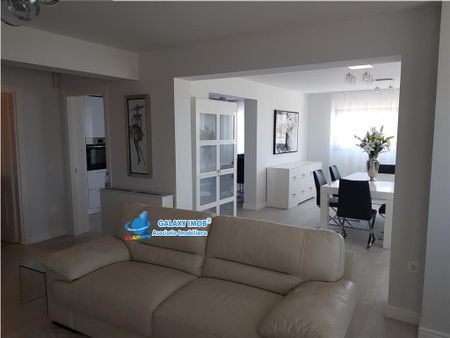 Inchiriem apartament cu 4 camere SUPER LUX - Fotografie 4
