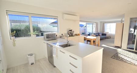 4 Bedroom family home for rent! - Photo 5