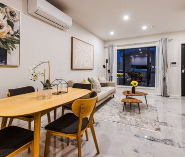 Modern Weymouth Living, 2 Bedrooms + Study - Photo 2