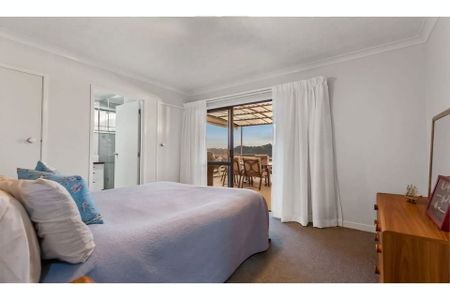 Masterbedroom - Panoramic Sea Views - Photo 2