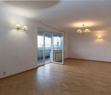 Warszawa M., Warszawa, Ursynów, Kabaty, Wąwozowa - Photo 2