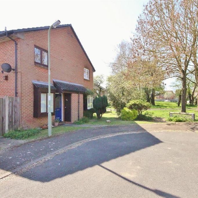 1 bedroom end of terrace house to rent - Photo 1