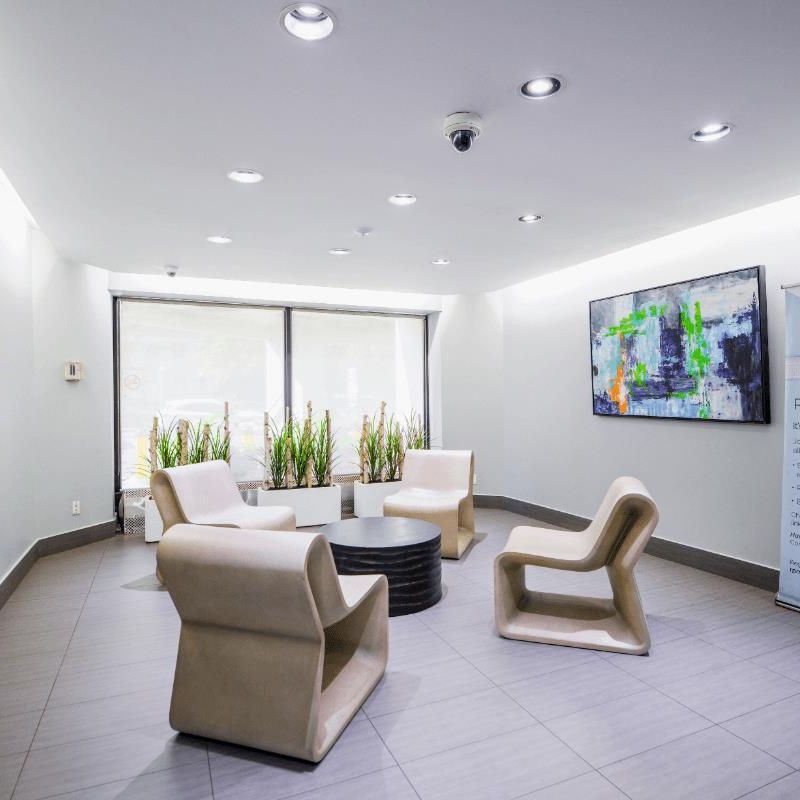 Huntley Apartments - Photo 2