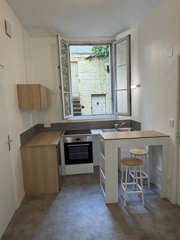 Location Appartement 2 pièces 35m² SAUMUR 49400 - Photo 3