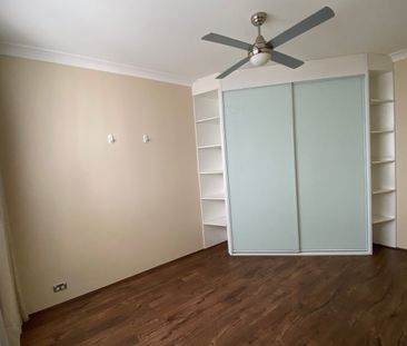 Huge Apartment - Three Bedrooms + Study + Four Balconies Inspect: S... - Photo 4