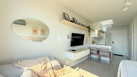 Loft com 1 quarto e 29m² para alugar em Mont'Serrat, Porto Alegre. - Foto 2