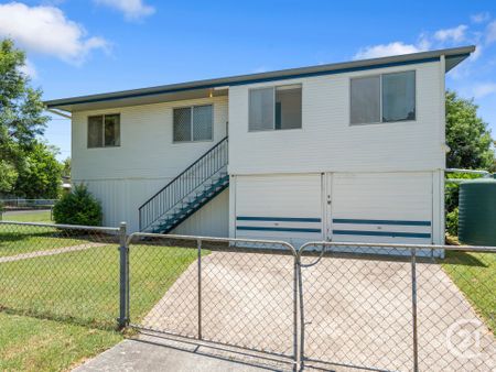 Charming Home on Large Block - Photo 2