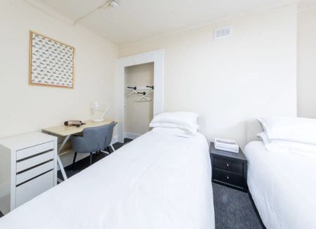 Fortess Road, London - Photo 2