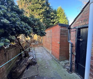 3 bedroom terraced house to rent - Photo 2