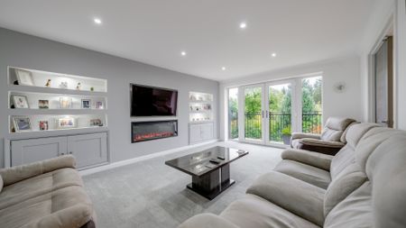 Ravenscourt - Photo 2