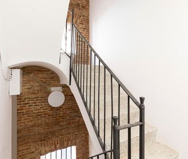 Bright two bedroom apartment near Las Ramblas - Photo 1