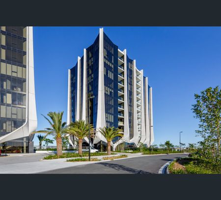 3204/24 The Lanes Boulevard, Mermaid Waters, Qld 4218 - Photo 2