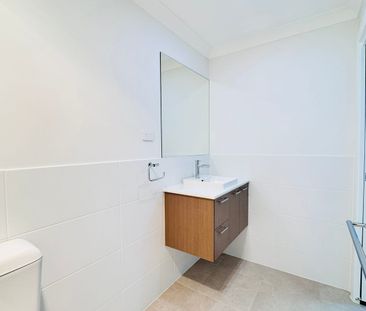 Spacious 2 bedroom home - air con, garage, alfresco - Photo 5