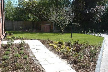 2 Bedroom Apartment To Let - Photo 5