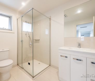 1/4 Moorea Court, Mount Waverley - Photo 5