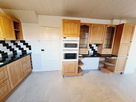 Russell Avenue, LN6 9RH, Lincoln - Photo 5