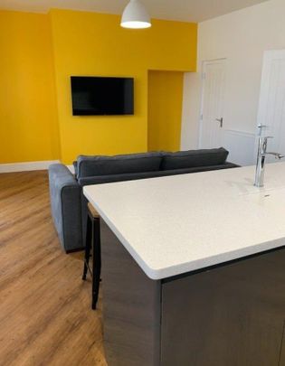 1 bedroom in a house share to rent - Photo 1