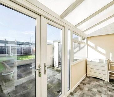 2 bedroom semi-detached house to rent - Photo 2