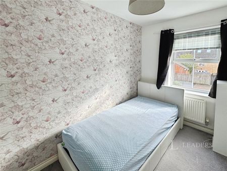 4 bedroom townhouse to rent Norden Way, Havant, Hampshire, PO9 - Photo 5