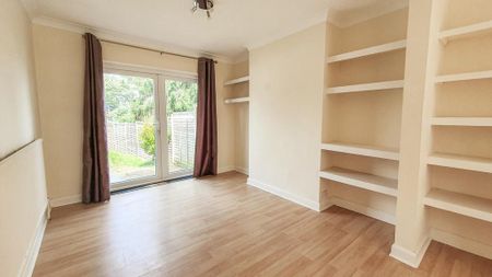 3 bedroom semi-detached house to rent - Photo 2