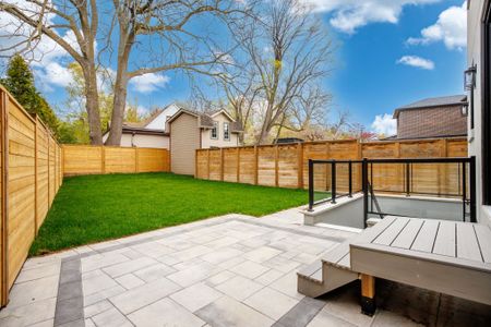 For Lease - 4 Drake Crescent, Toronto, Ontario - Photo 2