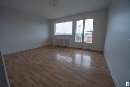Location Appartement 3 pièces 63m² LE PETIT QUEVILLY 76140 - Photo 5