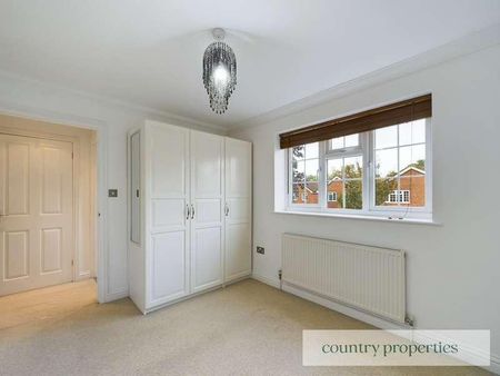 Sylvandale, Welwyn Garden City, AL7 - Photo 2