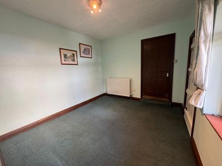 3 bedroom terraced house to rent - Photo 3