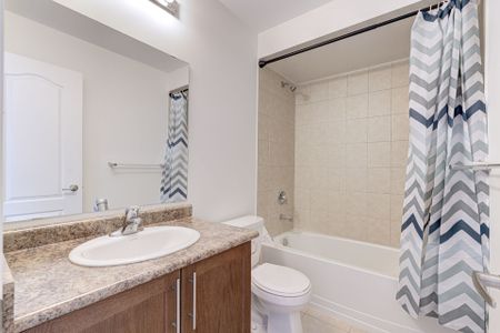 For Lease - 1117 Haig Boulevard Unit# 2, Mississauga, Ontario - Photo 2