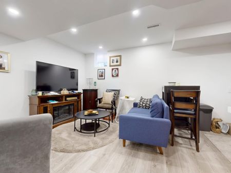 For Lease - 26 Buttonleaf Crescent Unit# BASEMENT, Whitchurch-Stouffville, Ontario - Photo 2