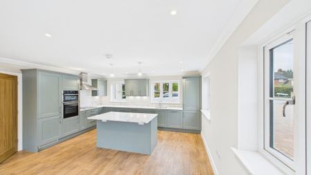 3 bedroom detached house to rent - Photo 2