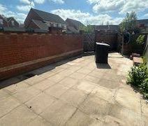 3 bedroom terraced house to rent - Photo 5