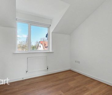4 bedroom terraced house to rent - Photo 3