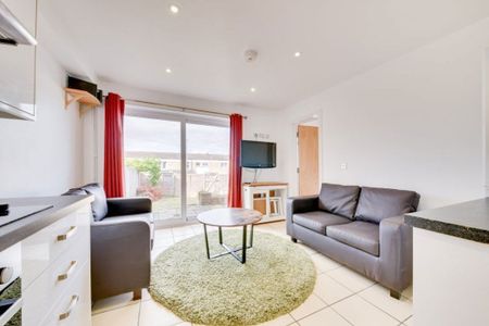 £753 p/w (£3,263 pcm) - Photo 4