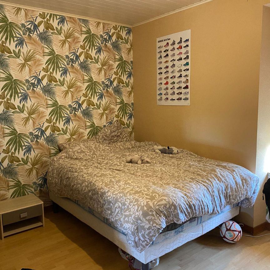 Pour visiter, appeler le 02.23.55.91.17. VAL D'IZE - Maison T5 comprenant : Au rez de chaussé... - Photo 1