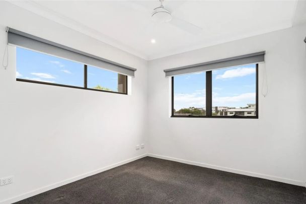 Neat & Tidy Apartment in the Heart of Sherwood - Photo 1