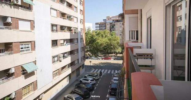 Calle Manzanera, Valencia, Valencian Community 46010 - Photo 1