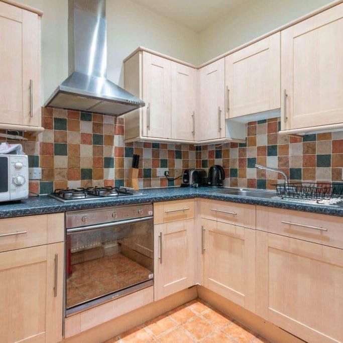 1 bedroom flat to rent - Photo 1