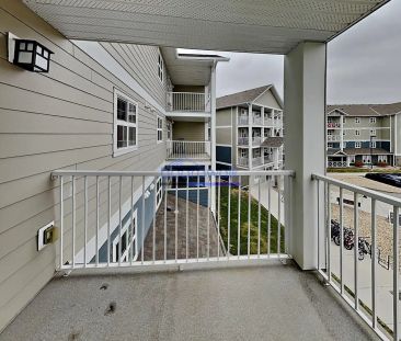 Auburn Landing — 1 Bedroom - Photo 3